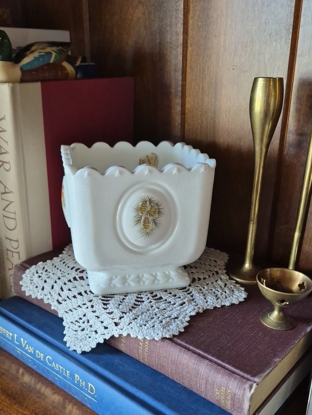 Vintage Fenton White Milk Glass Planter - Cardinals In Winter
